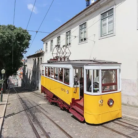 Tailor Made Flat In Bairro Alto *