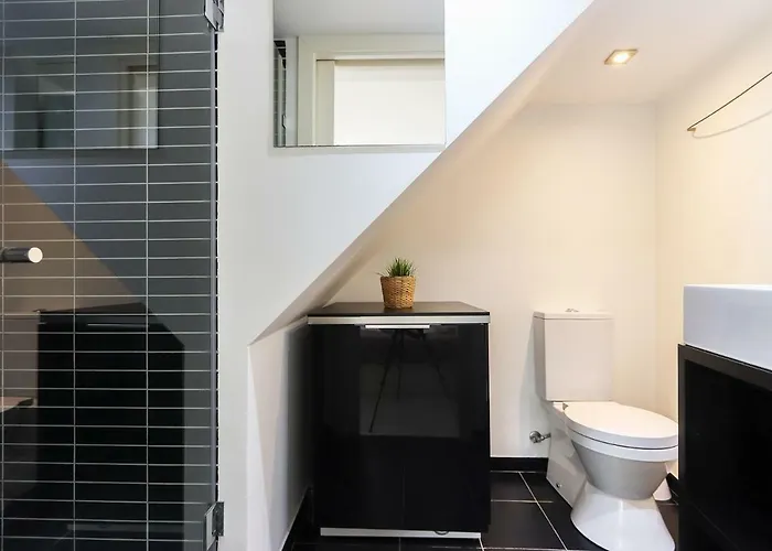 Tailor Made Flat In Bairro Alto شقة *